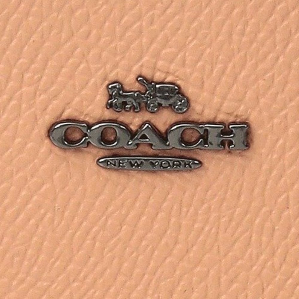 COACH Women's Zip Card Case in Crossgrain Leather